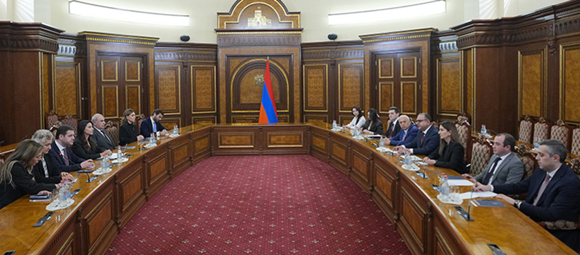 მარიამ ქვრივიშვილი: „სომხეთის რესპუბლიკის პრემიერ-მინისტრის მოადგილესთან შეხვედრისას განსაკუთრებული აქცენტი გაკეთდა ეკონომიკის სექტორში - ტრანსპორტის, ტურიზმის, ისევე როგორც ენერგეტიკის მიმართულებით მჭიდრო თანამშრომლობის საკითხებზე“ - 20.02.2026