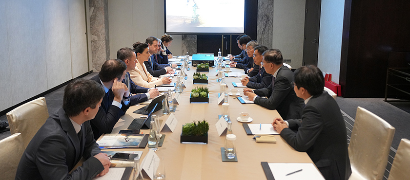 მარიამ ქვრივიშვილი ჩინეთის მსხვილი ენერგეტიკული კომპანიის Geo-Jade Petroleum Corporation-ის თავმჯდომარეს შეხვდა - 23.04.2026